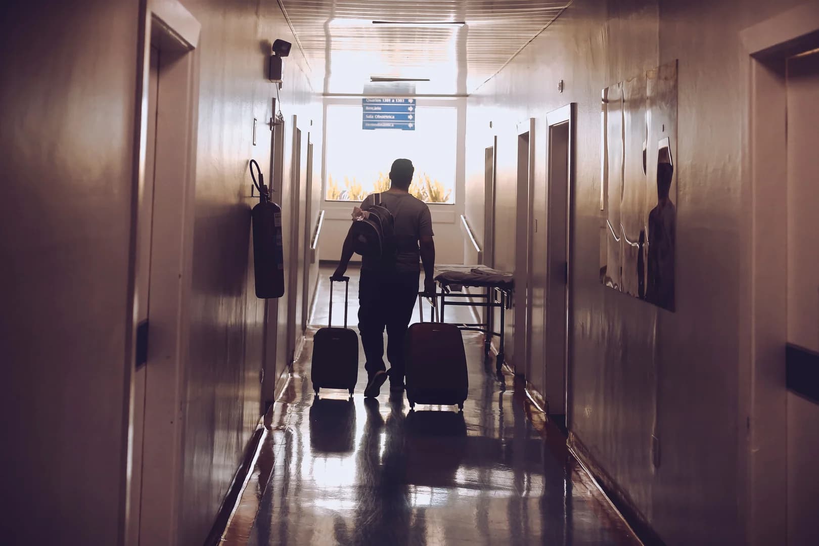 Are FIFO Travel Days Paid in Australia? How to Check Your Entitlements